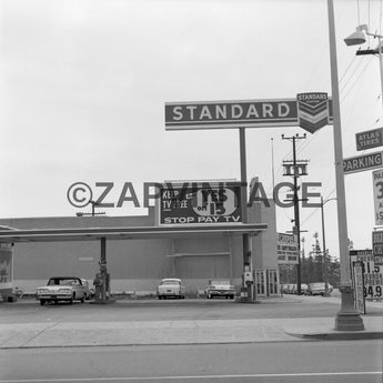 Vtg 1964 Standard Gas Station / Campus Theatre Los Angeles Photo #2073