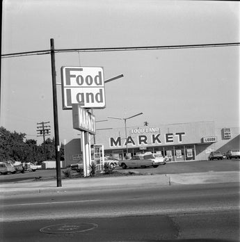 Vtg 1950s - 1960s Foodland Market Grocery Store California Photo #1184