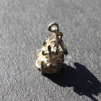 New Sleeping Beauty Disneyland Castle 9.25 Sterling Silver Charm Stamped - NOS