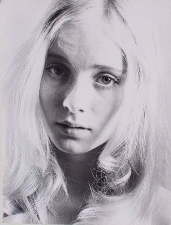 Vintage 1960's Black & White Young Girl MODELING Headshot Photo (2 Of 3)