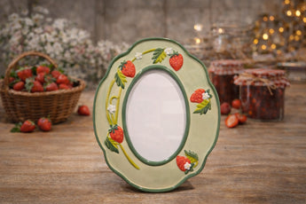 New Ceramic Cottage Red Green Strawberry Vine Farmhouse Picture Frame 4X6
