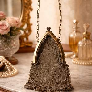 Vintage Antique 1900s Soldered Mesh Metal Purse Handbag Twist Closure
