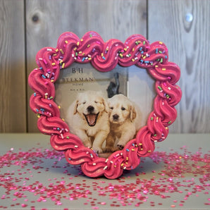 New Pink Heart Bakery Cupcake Frosting W/ Sprinkles Table Home Picture Photo 4x4